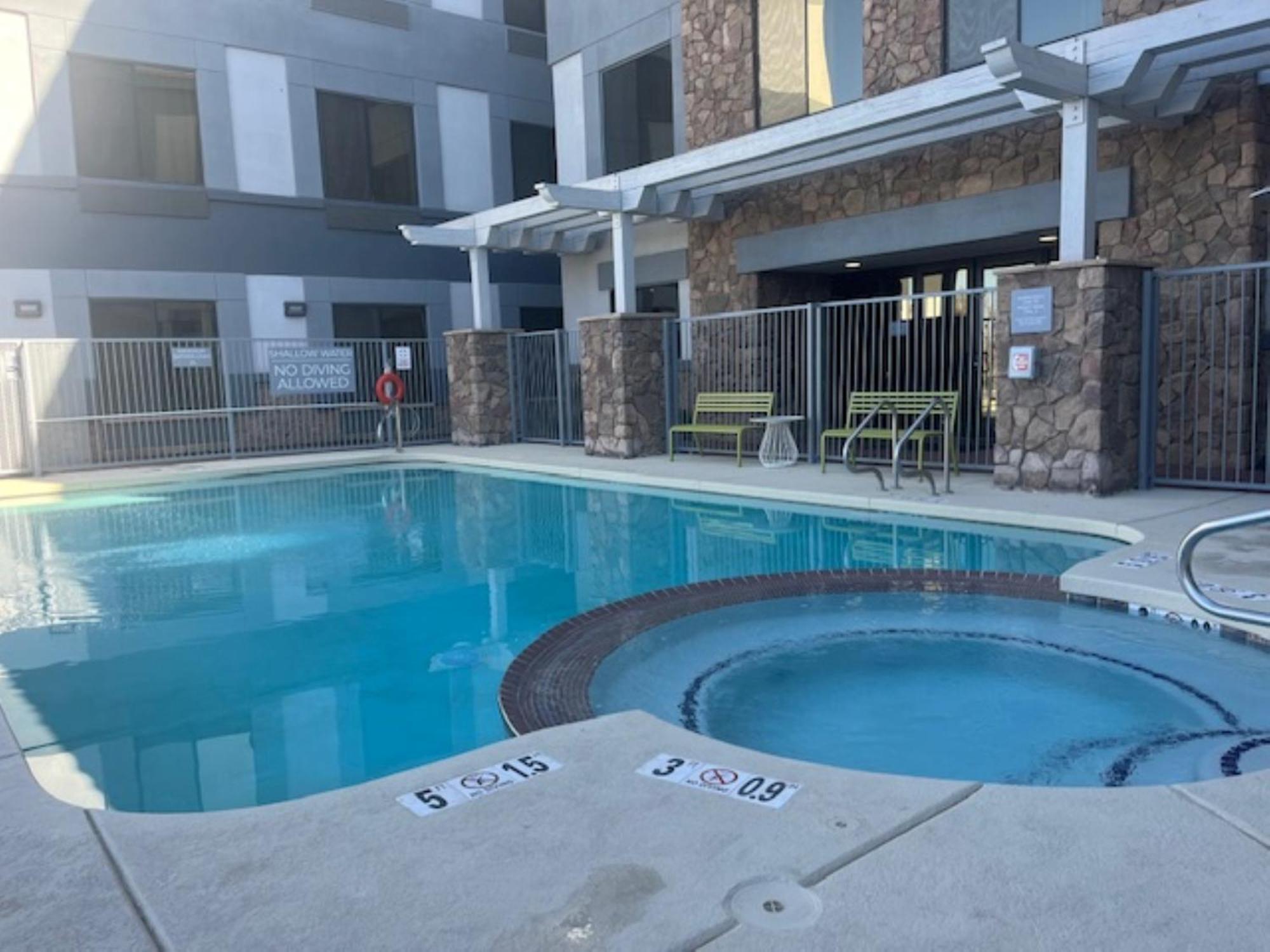 Spark By Hilton Phoenix East Mesa Exterior photo